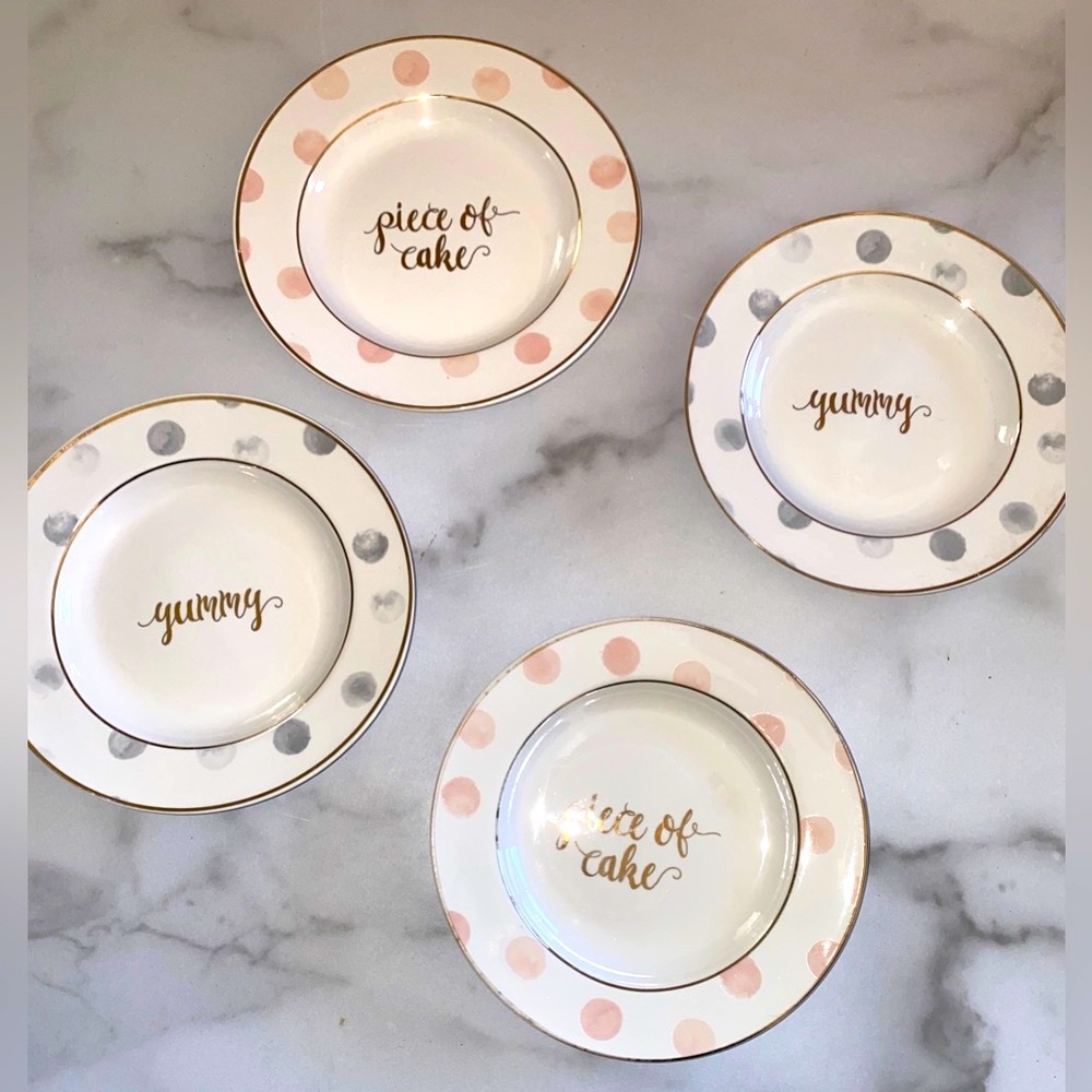Cake wall decor serving plates set of 4